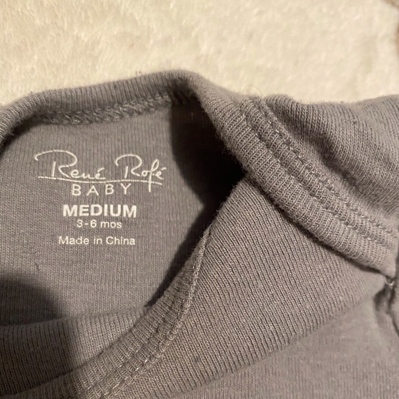 3-6M Rene Rofe Short Sleeve Gray Onesie - Picture 3 of 3